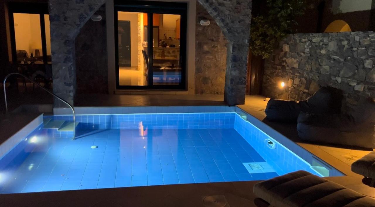 Villa Helios Элунда Экстерьер фото